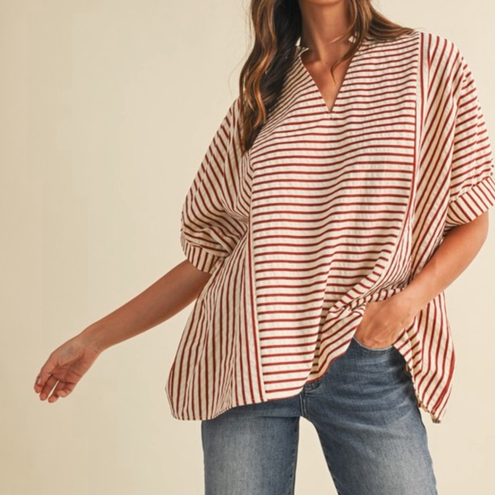 🎉 JUST ARRIVED 🎉 Stripe Top